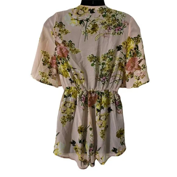 Love Tree M Floral Blush Lace Trim Romper - Picture 4 of 6